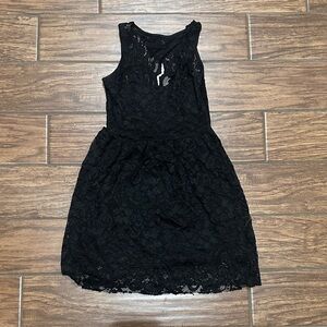 Women’s lace dress size small